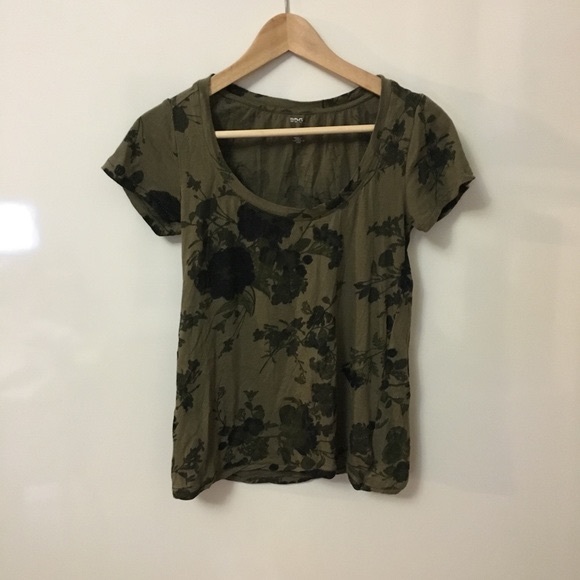 BDG Scoop Neck Floral Green Tee - Picture 3 of 3